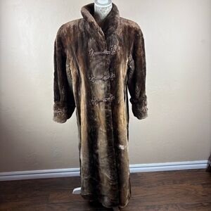 Gorgeous Phantom Sheared Beaver Full Length Fur Coat Frog Closures Andriana Furs